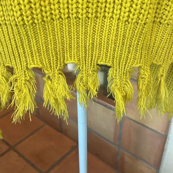 Young Fabulous & Broke Yellow Cable Knit Distressed Hem/Sleeve Sweater, size M/L - Picture 3 of 9